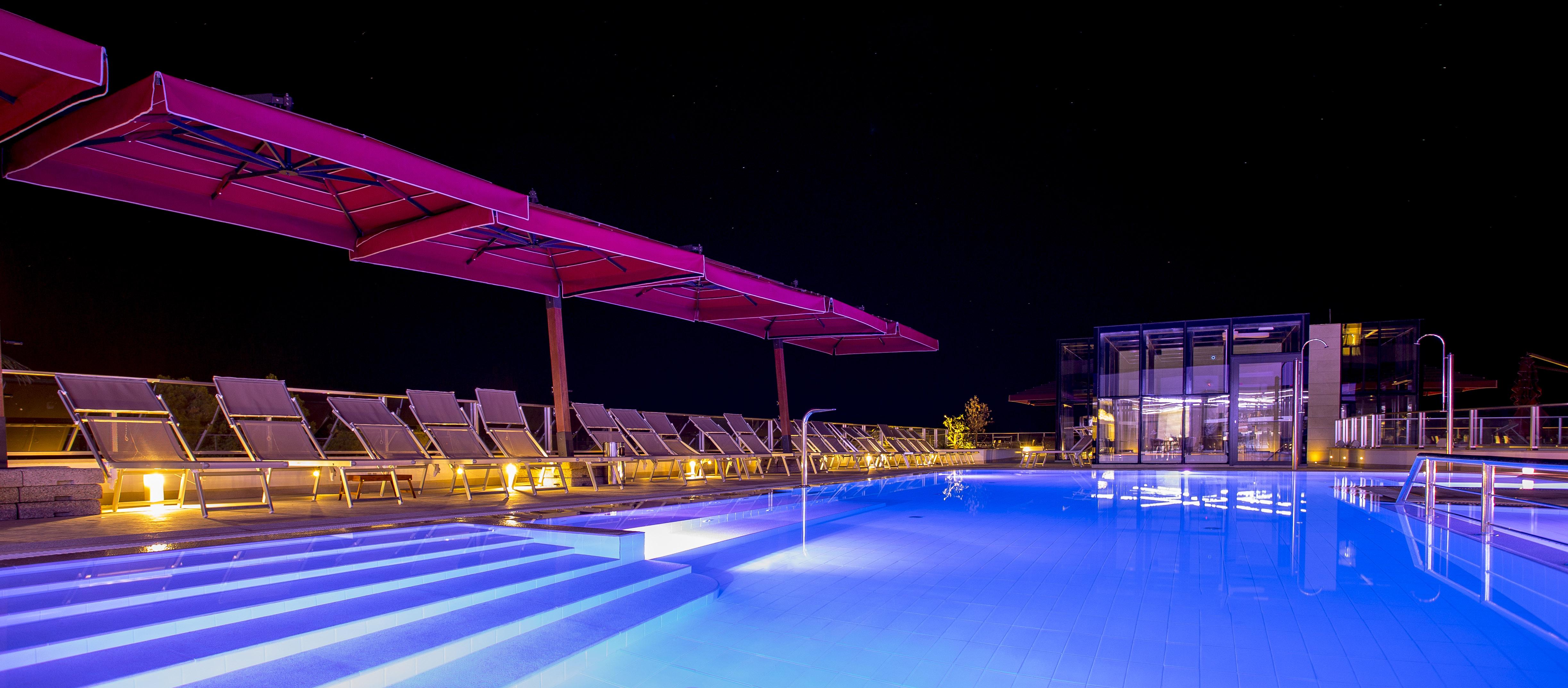 Hotel Plaza Duce Luaran gambar